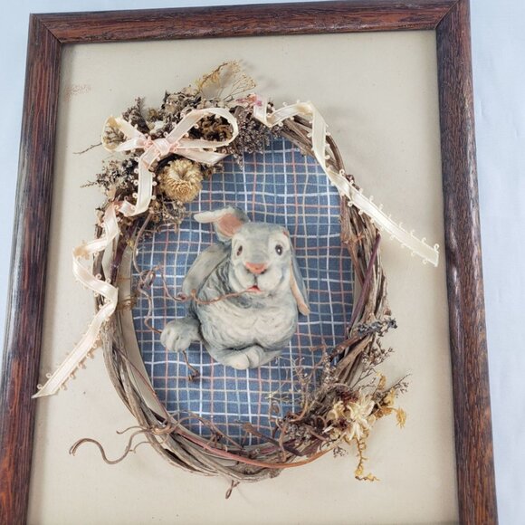 Vintage Anna Moncrief Collection Bunny Rabbit Framed 3D Art - Picture 2 of 7